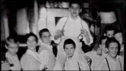 Skinhead divat enciklopédia (Azonban az idő múlásával) Skinhead divat enciklopédia
