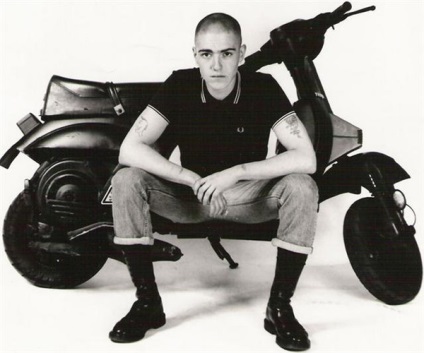 Skinhead divat enciklopédia (Azonban az idő múlásával) Skinhead divat enciklopédia