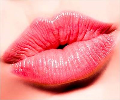 Смайлик поцілунку символами - смайлики з символів - прикольні, красиві - привітання 2016, вірші