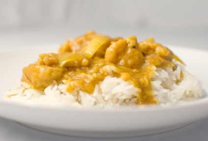 Curry mártással, táplálkozás