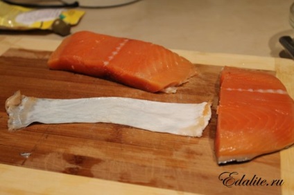 Sushi piros hal és avokádó - 216 kcal, recept fotó, finom, hasznos, könnyen