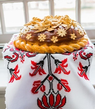 Esküvő a magyar népi stílusban - tervezési ötletek és képek (orosz) Esküvő a magyar népi stílusban - tervezési ötletek és képek