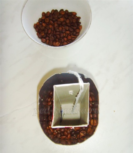 Gyertyák készült kávébab saját kezűleg