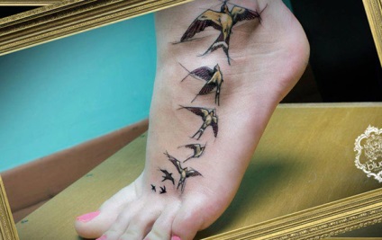 Tattoo fecske érték, fotók, vázlatok (vázlatok) Tattoo fecske érték, és a fénykép miniatűr