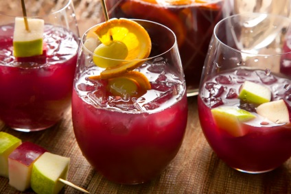 A bor íze sangriát szieszta (leírás) Bor sangriát íze szieszta