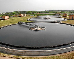 víztároló - ultrahangos tisztítás (képződésének megakadályozására biofilmek) víztároló - Ultrahangos tisztító