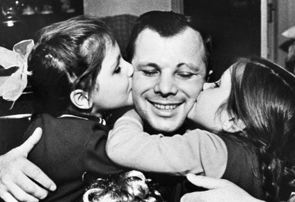 Yuri Gagarin, az első űrhajós, a menü