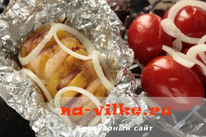 Sült krumpli szalonnával fóliában - recept fotókkal (disznózsír) Sült krumpli szalonnával fóliában - a recept egy fotó