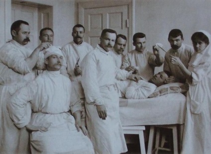 A kerületi kórház a 19. században (a kórházban) A kerületi kórház a 19. században