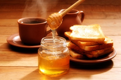 Hasznos, mint a méz, reggel éhgyomorra az előnyei és hátrányai a méz éhgyomorra fahéjjal, citrom, olívaolaj