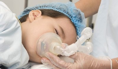 Az endoszkópos adenoidectomy gyermekeknél különösen a végrehajtás és az esetleges komplikációk