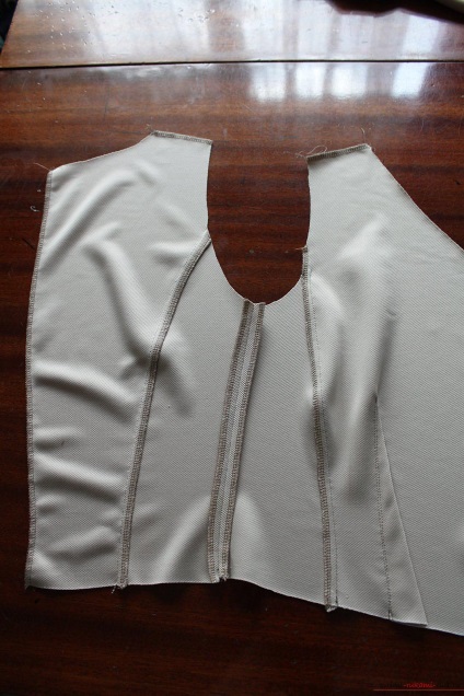 Ez a részletes Master Class képek és Pattern betanítási varrás saját kezében blúz baszkok (varrás) Ez a részletes Master Class képek és Pattern tanítanak varrás saját kezében blúz baszkok