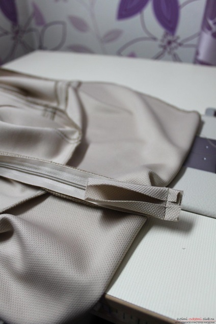 Ez a részletes Master Class képek és Pattern betanítási varrás saját kezében blúz baszkok (varrás) Ez a részletes Master Class képek és Pattern tanítanak varrás saját kezében blúz baszkok