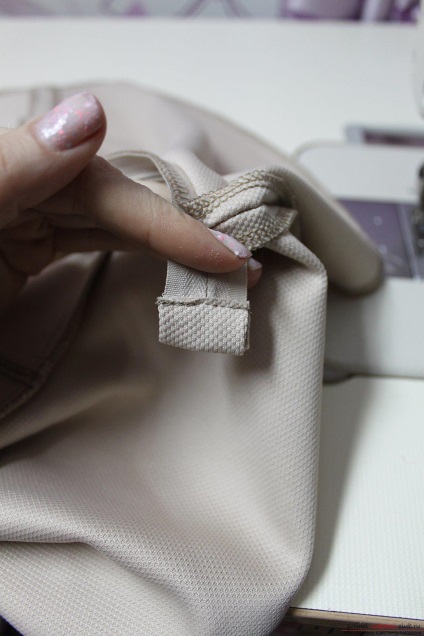Ez a részletes Master Class képek és Pattern betanítási varrás saját kezében blúz baszkok (varrás) Ez a részletes Master Class képek és Pattern tanítanak varrás saját kezében blúz baszkok