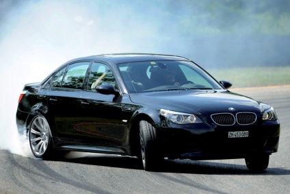 Hogyan bmw (BMW) M5 (M5) 30 éves