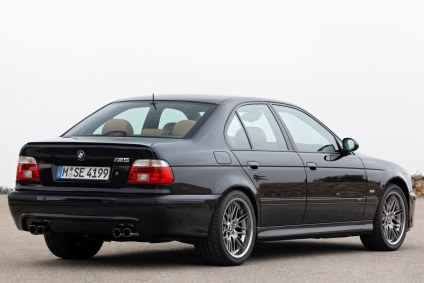 Hogyan bmw (BMW) M5 (M5) 30 éves