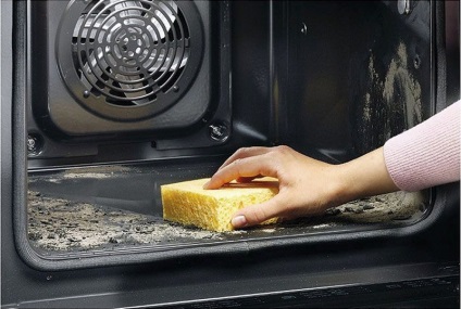 Hogyan tisztítsa meg a régi sütő égetett zsír, foltok nélkül