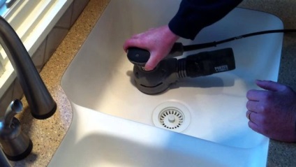 Як ремонтувати мийку зі штучного каменю
