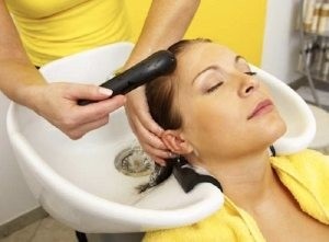 Hogyan öblítse le haját hennával - 5 leghatékonyabb módja,
