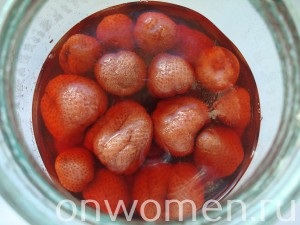 Eper likőr a recept otthon lépésről lépésre fotók (recept) Eper likőr a recept otthon lépésről lépésre fotók