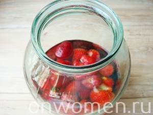 Eper likőr a recept otthon lépésről lépésre képek (liquor) Eper likőr a recept otthon lépésről lépésre fotók