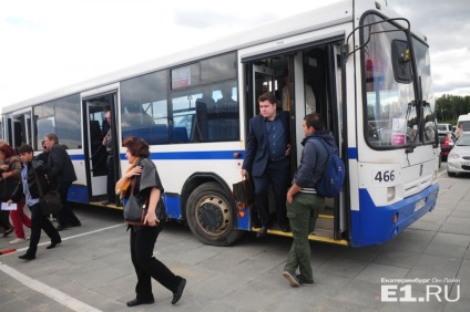 Fecske - vagy shuttle busz transzfer a vizsgálat ingyenes INNOPROM