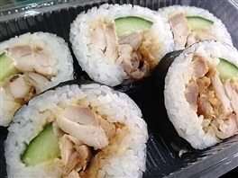 Töltelék Sushi és hengerek otthon