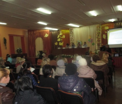 Iskolai szintű szülői értekezlet „Biztonságos gyermekkor” - MBOU - School №10