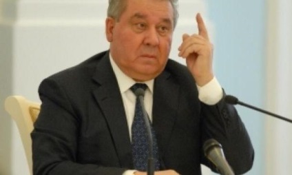 Az első kormányzó az Omszk régió Polezhaev Leonid Konstantinovich életrajz tevékenységek