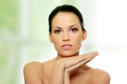 Tápláló arcpakolás otthon száraz, zsíros és normál bőrre