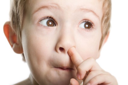 Miért egy gyerek eszik boogers, hogyan elválasztott gyerek gyermek enni takony, minidetki