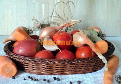 Paradicsom pácolt hagymát és a sárgarépát - fénykép recept egy liter kanna