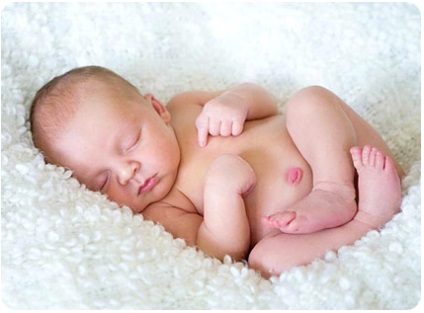 Köldöksérv csecsemők okai és kezelése