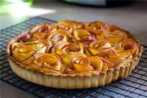 Almás pite receptjét a sütőben sütés kedvenc lehetőségek