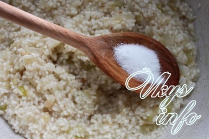 Tengeri rizottó recept fényképpel (tenger gyümölcsei mix) Tengeri rizottó recept egy fotó