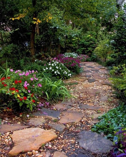 Garden egy rusztikus stílusban - 12 fotó-ötletek és gyönyörű sarka ötleteket a kert és a kert