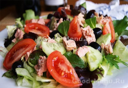 Saláta tonhal és a paradicsom - a recept egy fotó