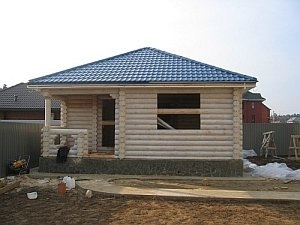 Hip tető építési egység, a keret, az áramkör csomópont és egy gerinc (kialakítás) Hip tető építési készülék keret áramköri szerelvényből és barázdált