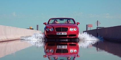 Álom autót a vízben, ami egy álom autó a vízben álmában