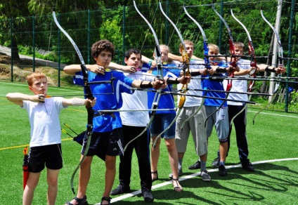 Íjászat fejlődik az értelem és elkötelezettség a gyermek, hobby, dobrenok