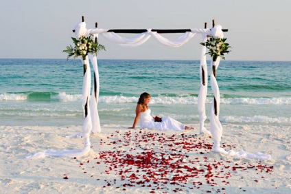 Esküvő a tengerparton 7 tipp, hogyan néz ki