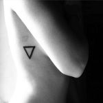 Tattoo fordított háromszög érték, és a fénykép miniatűr