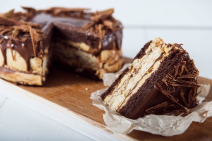 Snickers torta - a recept lépésről lépésre képekkel otthon