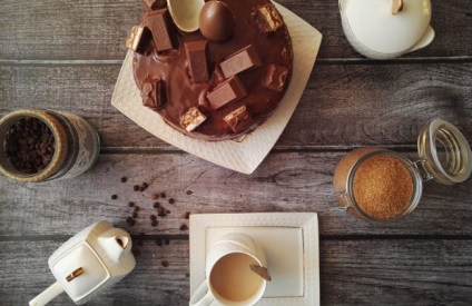 Snickers torta - a recept lépésről lépésre képekkel otthon
