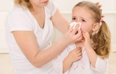 Vírusos nátha mi ez, tünetei és kezelése a gyermekek, megelőzés