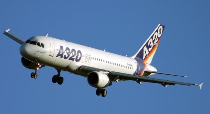 Airbus Industrie (Airbus Industrie) A320 belső rendszer, vélemények és fotók
