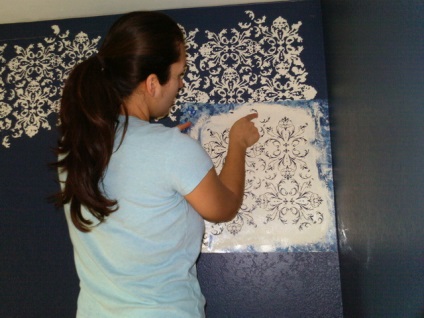 Akril festékkel falakra festett mennyezet latex mesterkurzust és rajzok