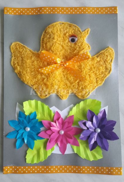 Alkalmazás a húsvéti papír „csirke” a gyermekek számára