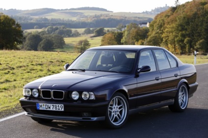 Cars lendületes 90 (BMW 750i) Cars lendületes 90