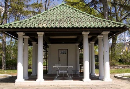 Pavilon, kő grill, grill és hogyan lehet őket a saját kezét (pavilon) Pavilon, kő grill, grill és hogyan lehet őket a saját kezét